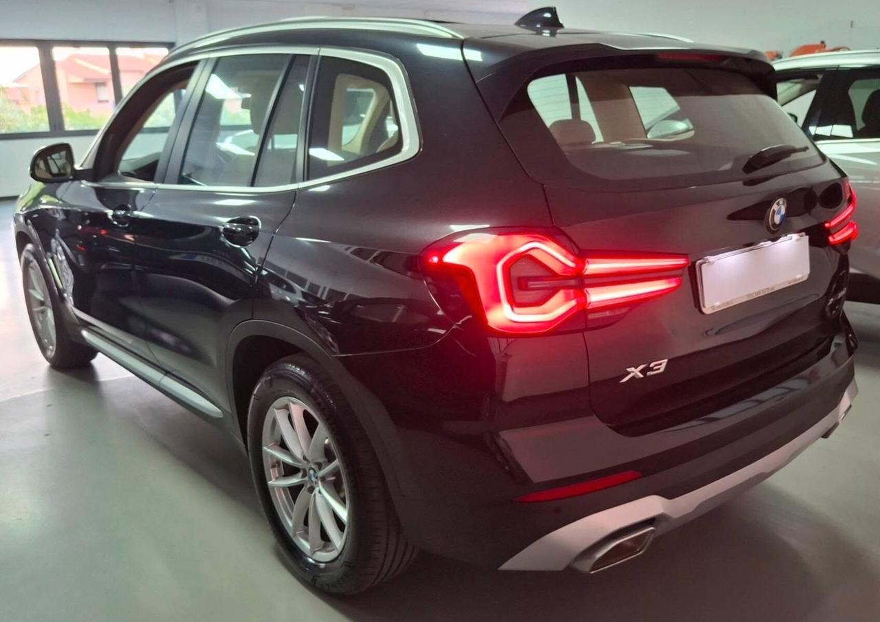 Bmw X3 xDrive20d 48V 4x4 con tetto panoramico