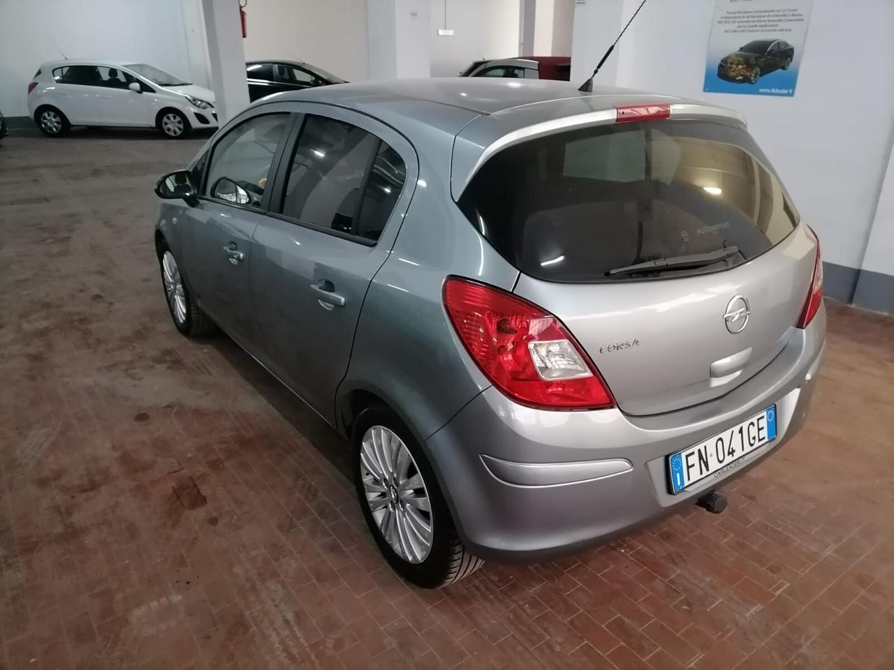 Opel Corsa 1.2 16v 85cv Cosmo Ok Neop.