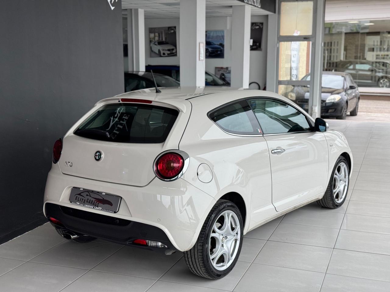 Alfa MiTo 1.3 JTDm-2 95 CV Distinctive Sport Pack