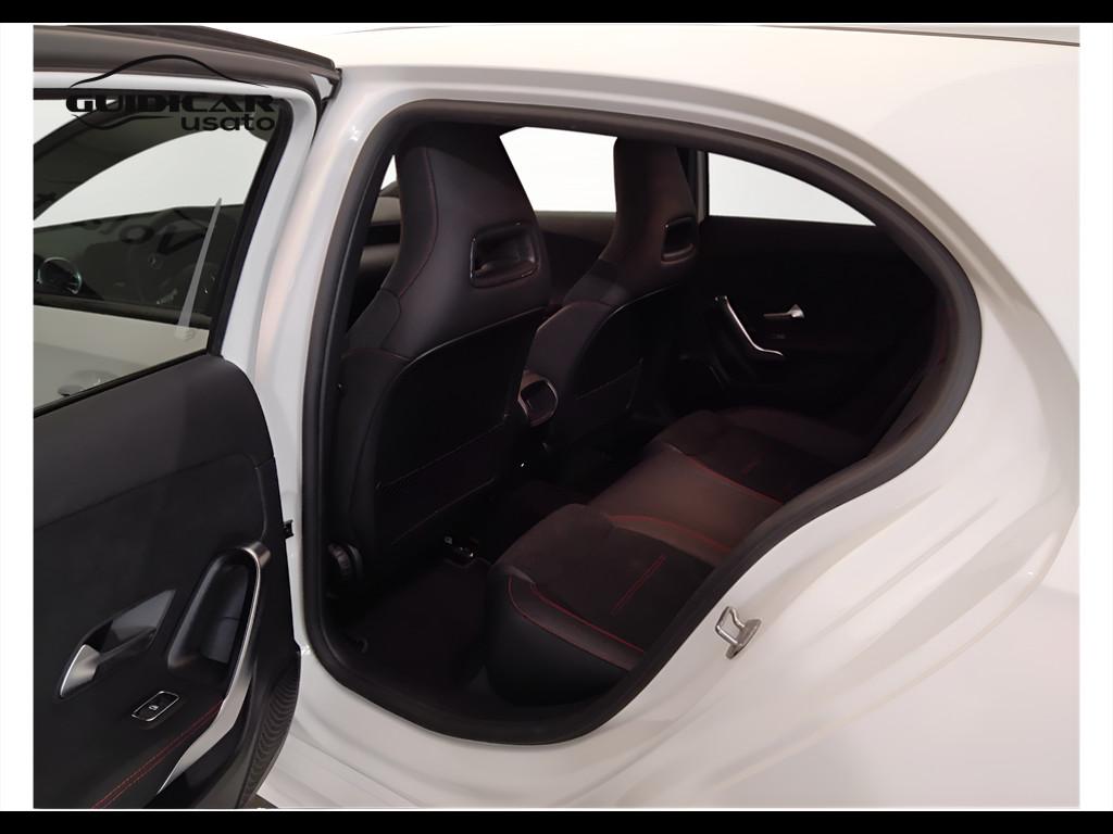 Mercedes-Benz Classe A - W177 2018 - A 180 d AMG LINE Premium