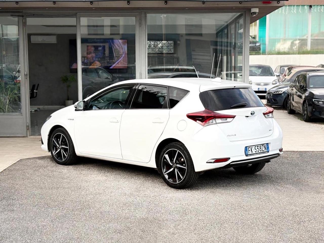 Toyota Auris 1.8 Hybrid 99CV E6 - 2017