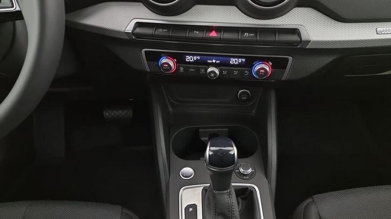 Audi Q2 35 TDI S tronic Business Advanced