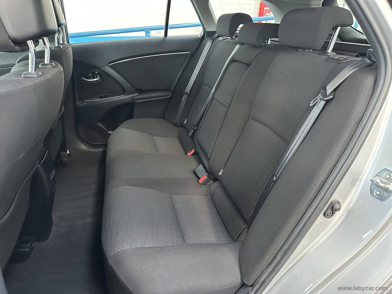 TOYOTA Avensis 2.0 D-4D Wagon Executive