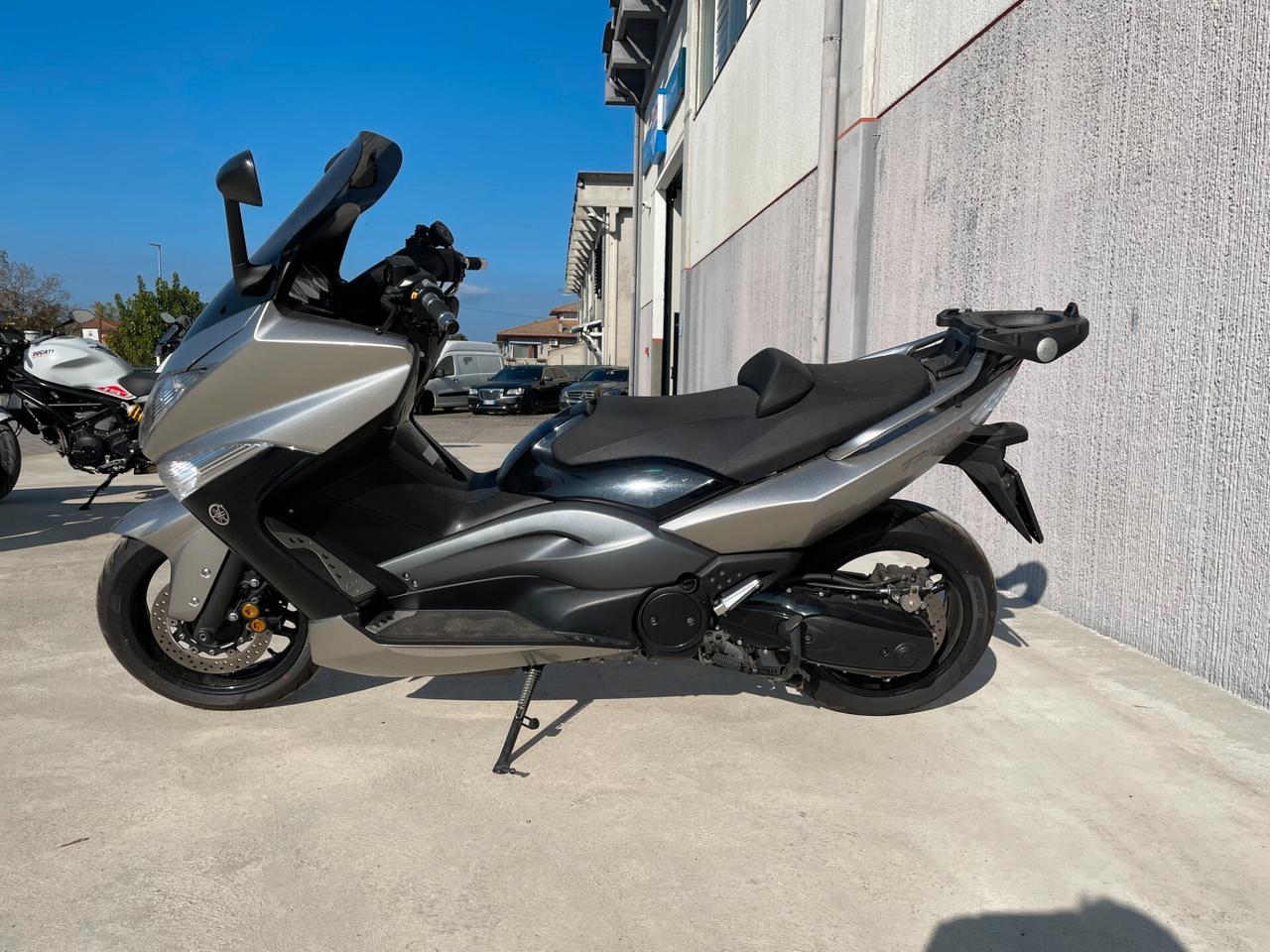 Yamaha T Max