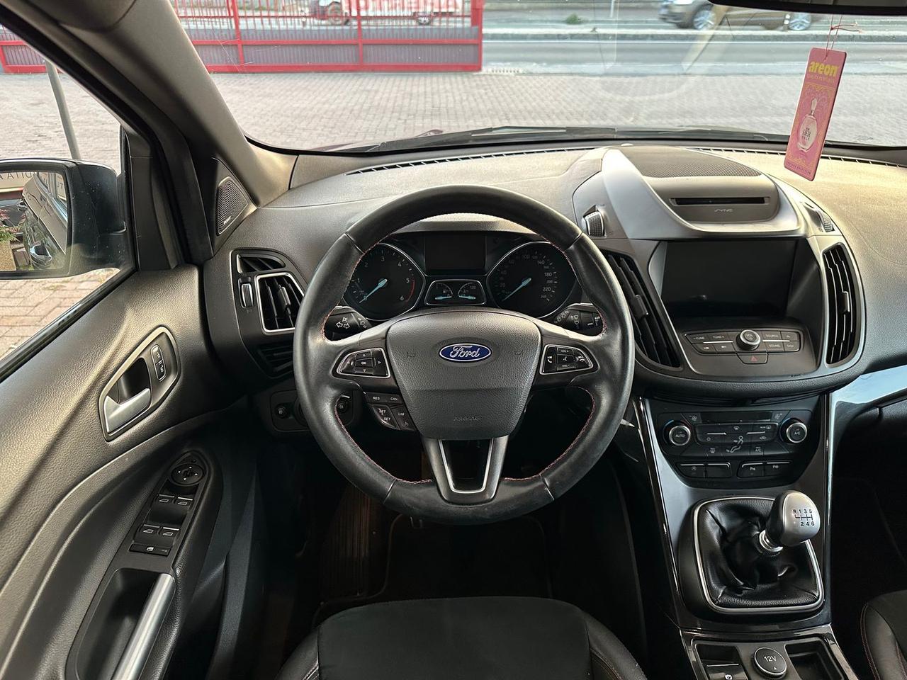Ford Kuga ST Line 1.5 TDCi #7352