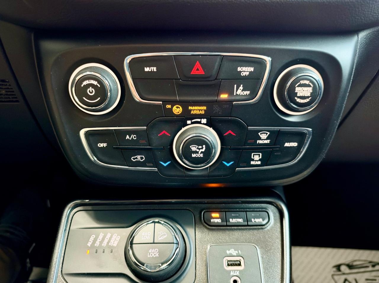 Jeep Compass 1.3 ibrida/Plug-in 190cv 4xe