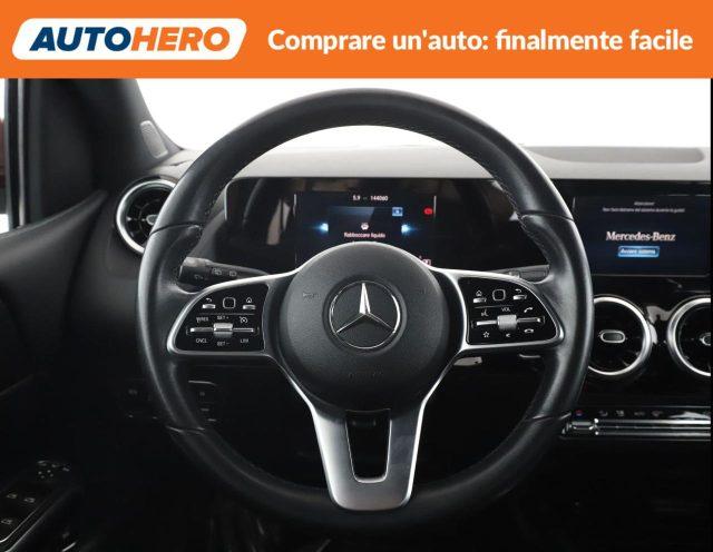 MERCEDES-BENZ B 180 d Premium
