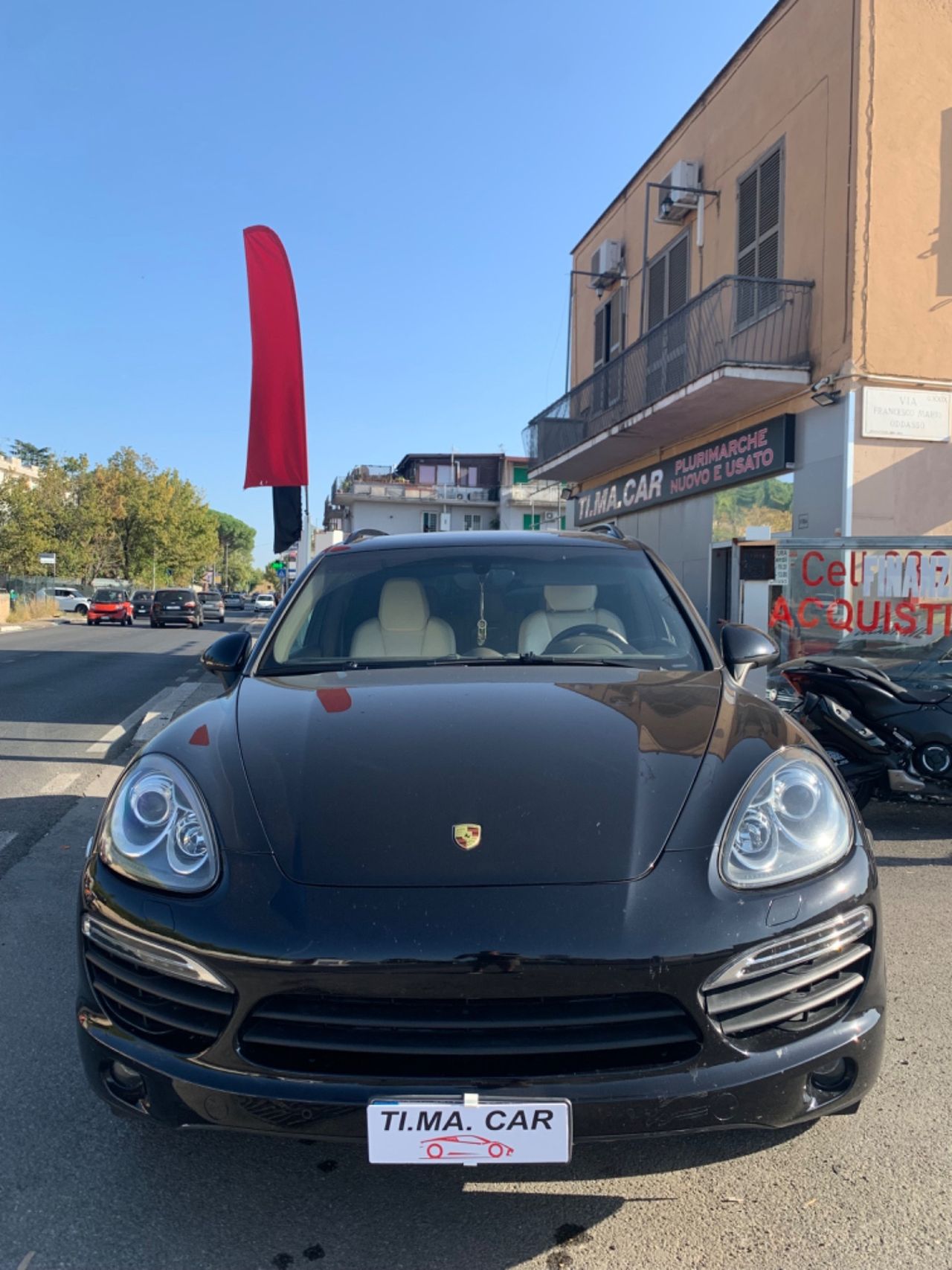 Porsche Cayenne 2011 photo 2