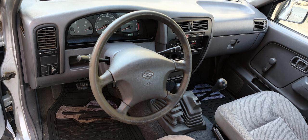 Nissan Navara 2.5 TD Pick Up