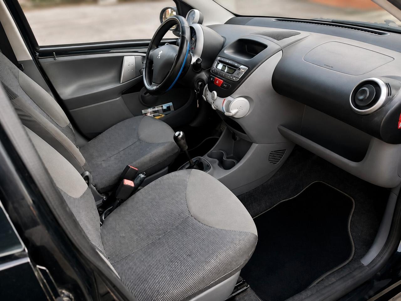 Peugeot 107 1.0 68CV 5p. Plaisir