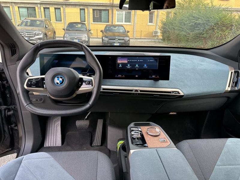 BMW iX XDRIVE40