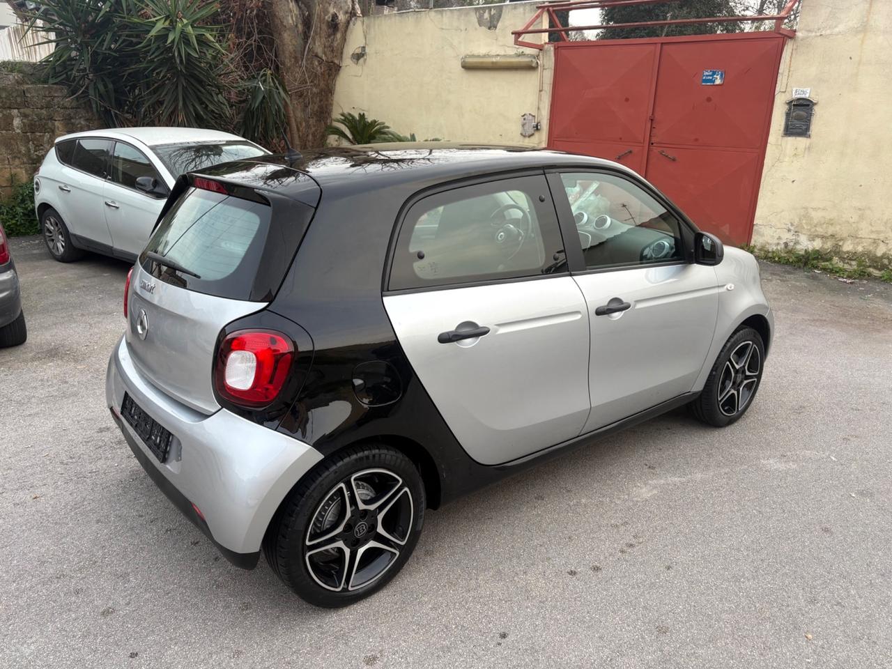 Smart ForFour 70 1.0 Passion