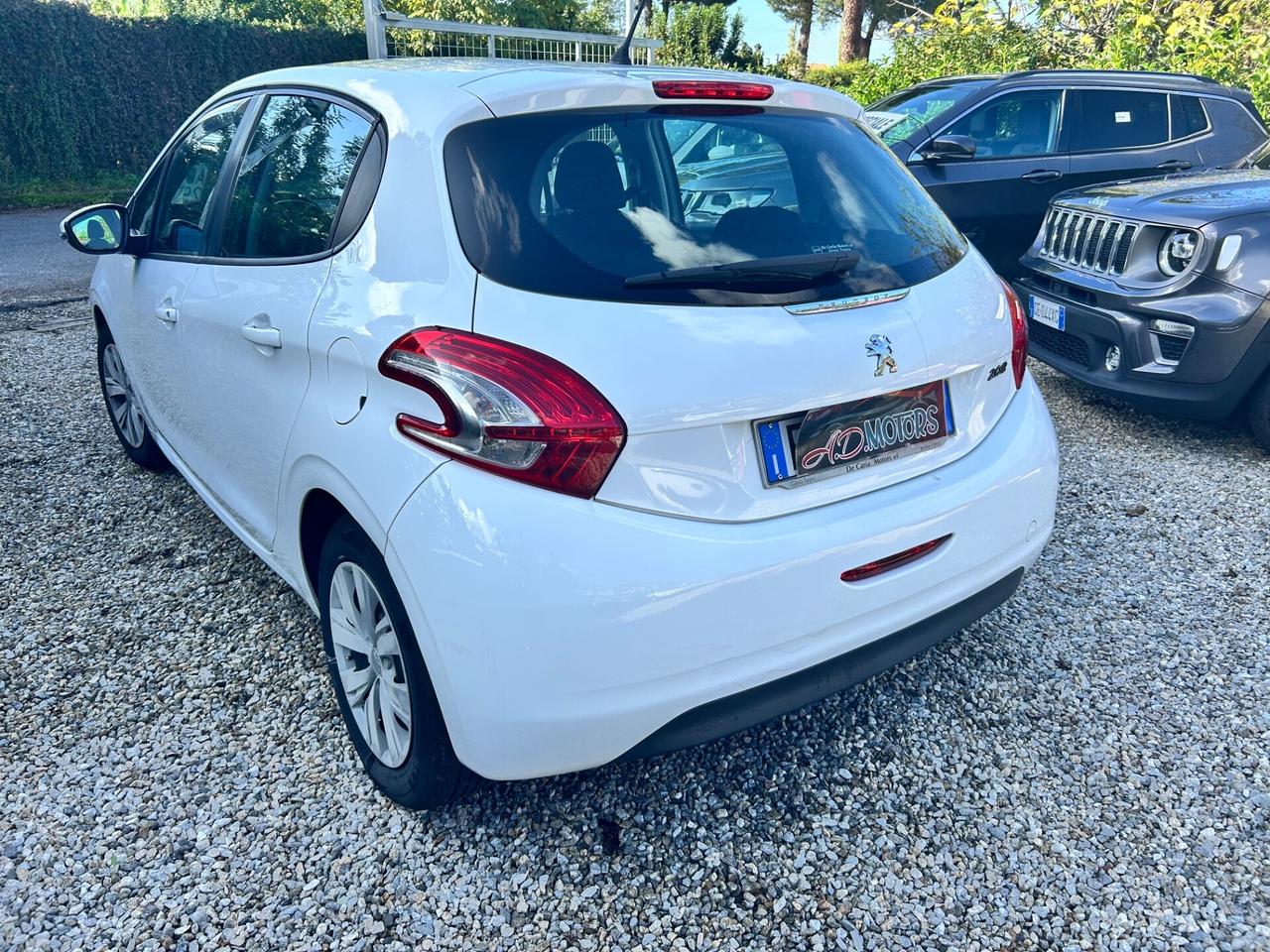 Peugeot 208 1.4 HDi 68 CV 5 porte Allure