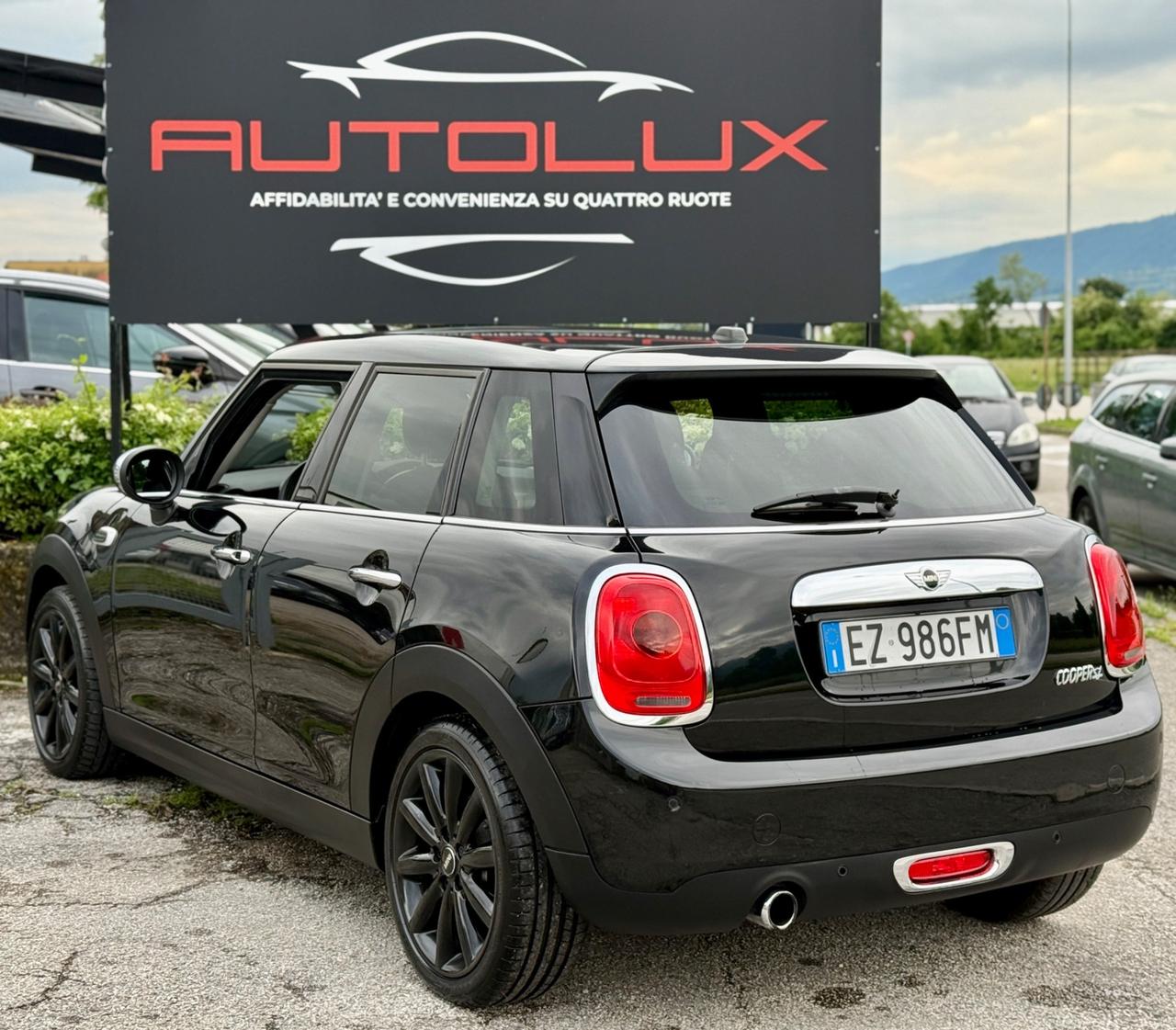 MINI Cooper 1.5BENZINA / AUTOMATICO 5PT 147.000