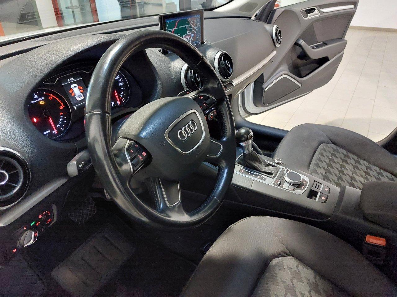 Audi A3 Sportback 1.6 tdi Business 110cv s-tronic E6