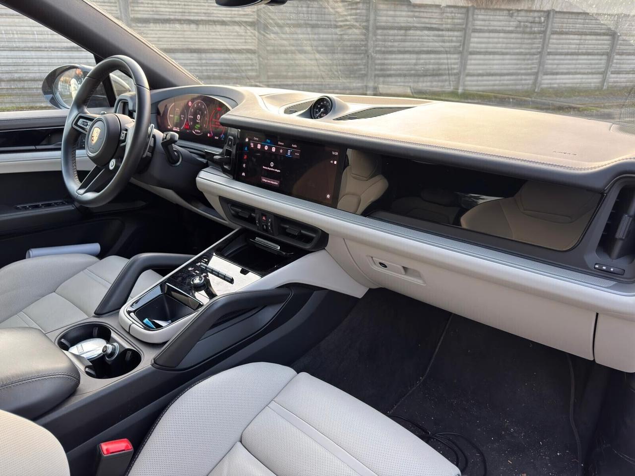 Porsche Cayenne Coupé 3.0 V6 E-Hybrid