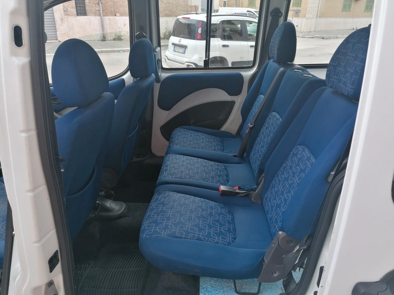 Fiat Doblo 1.9 JTD TRASPORTO DISABILI