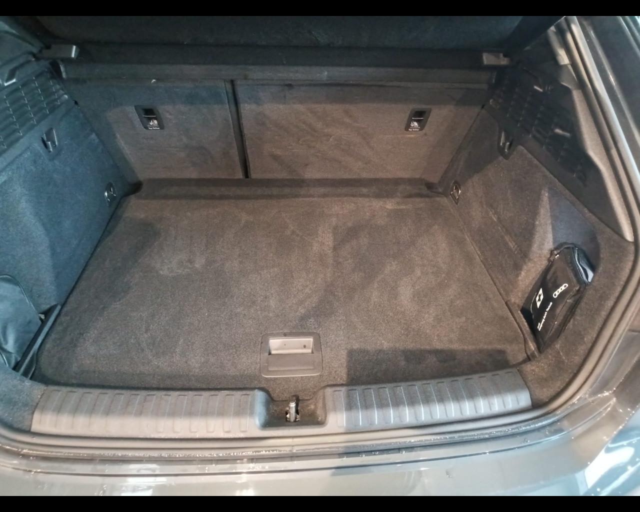 AUDI A3 IV 2020 Sportback - A3 Sportback 30 1.5 g-tron Business A