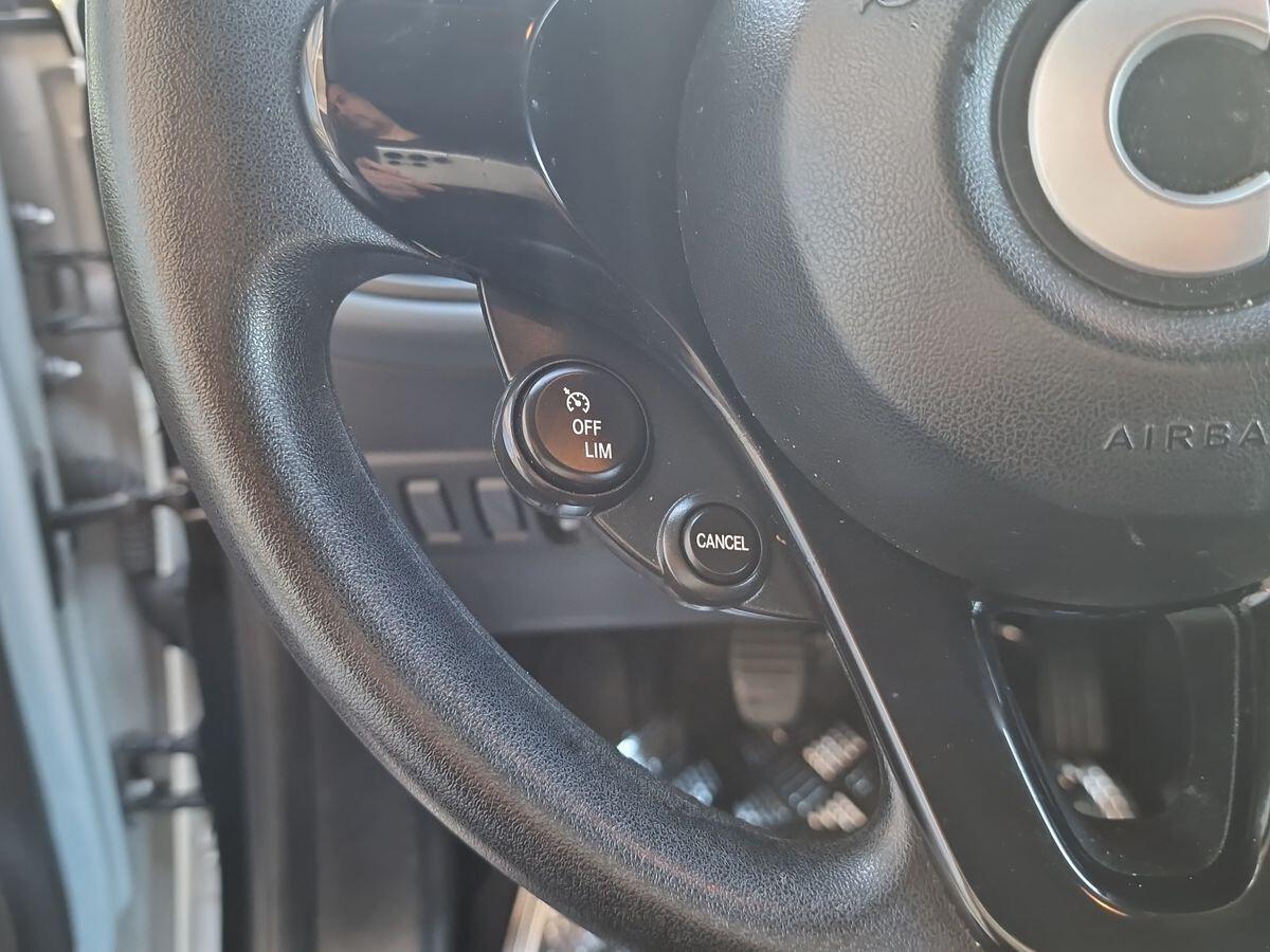 SMARt FORFOUR 1.0 PASSION