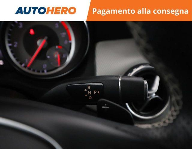 MERCEDES-BENZ GLA 200 d Automatic 4Matic Sport