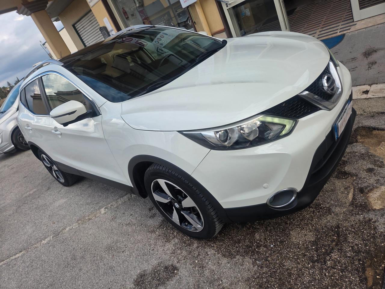 NISSAN QASHQAI TETTO PANORAMICO NAVIGAT TELECAM KMCERT