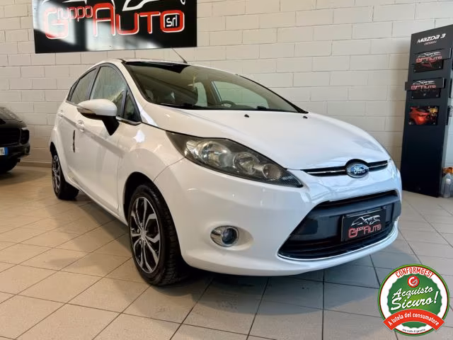 FORD Fiesta 1.2 82CV 5p. Titanium *NEOPATENTATI*