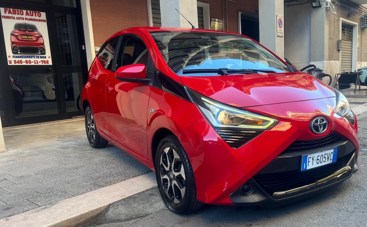 Toyota Aygo 1.0 VVT-i 72 CV 5 porte x-clusiv