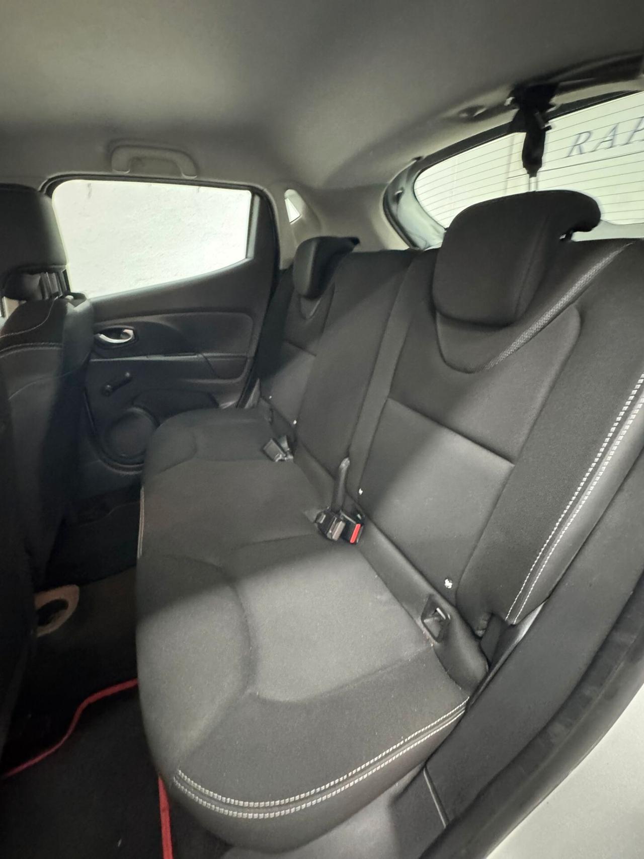 Renault Clio dCi 8V 75 CV Start&Stop 5 porte Energy Duel