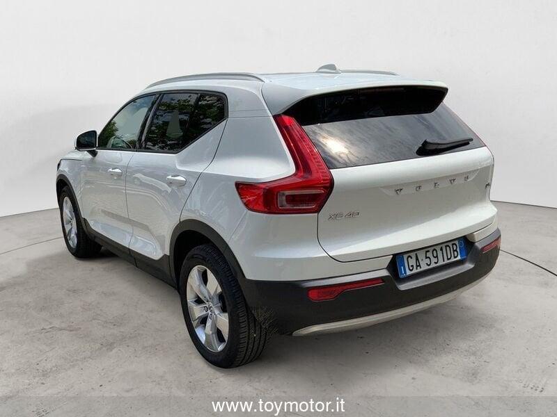 Volvo XC40 (2017-) D3 Geartronic Momentum