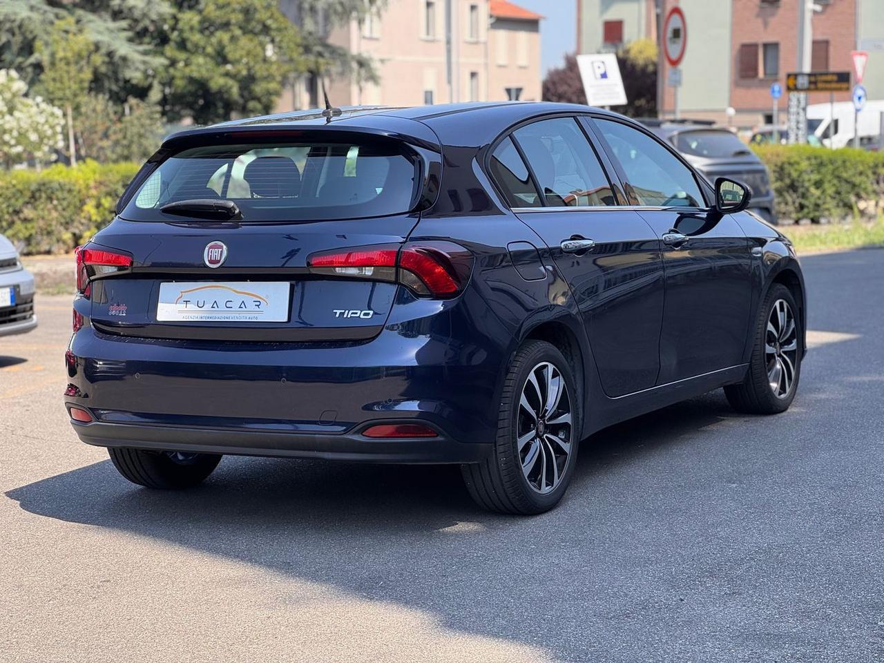 Fiat Tipo Lounge 1.4 Turbo LPG #11436