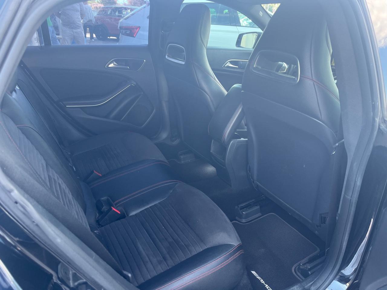 Mercedes-benz CLA 200 d 4Matic Automatic Premium Dark Night