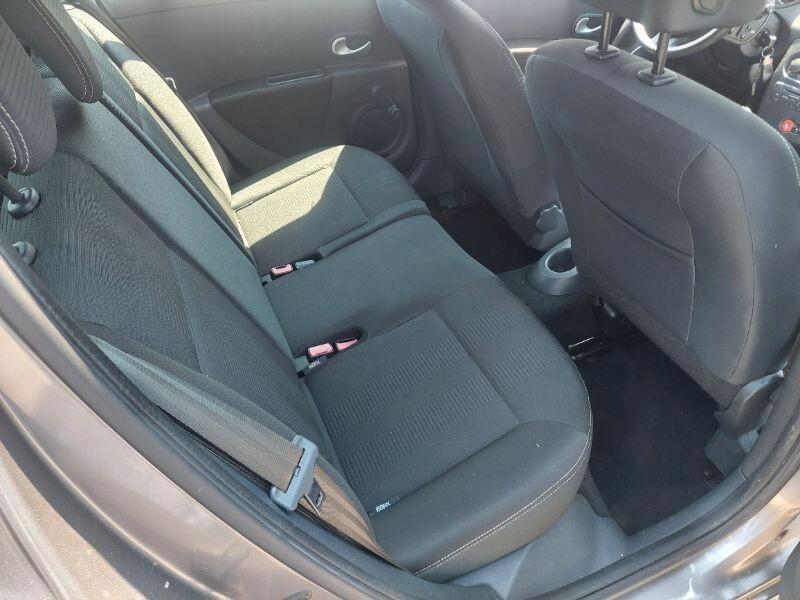 Renault Clio 1.2 75CV 5P Gomme Nuove NEOPATENTATI