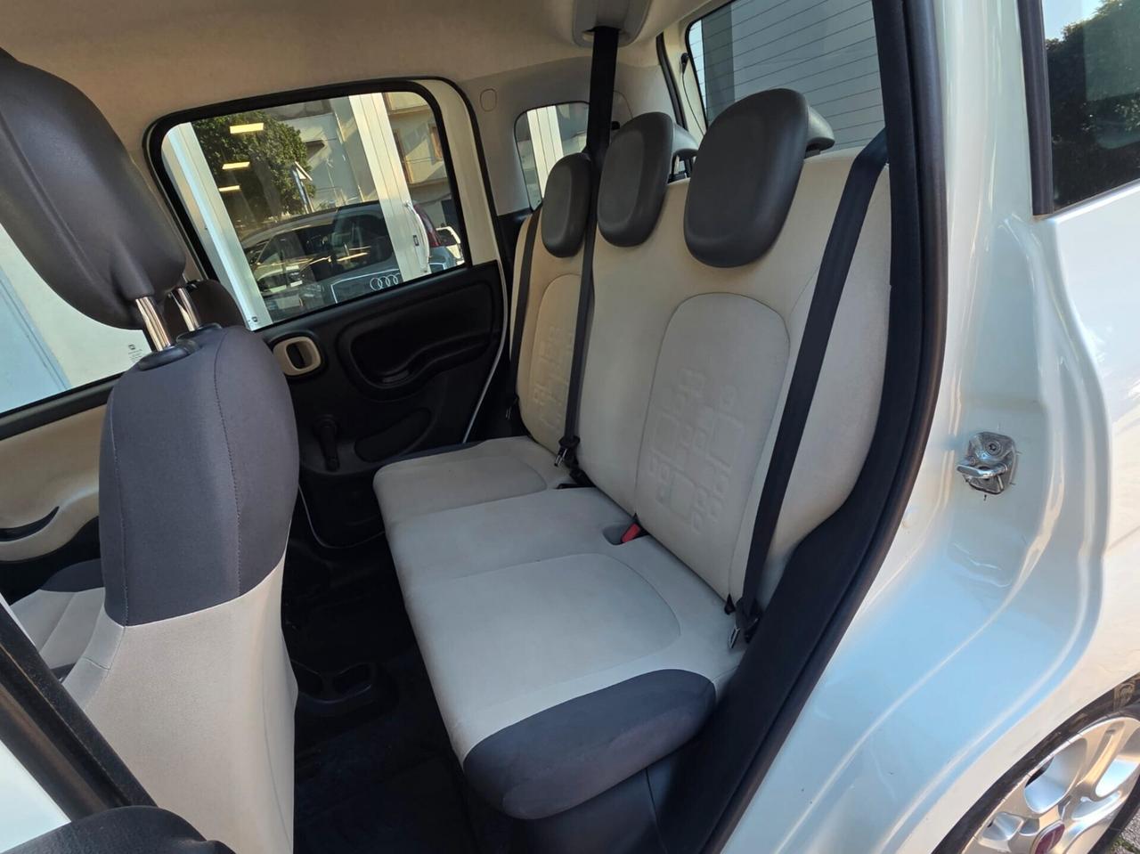 Fiat Panda 1.3 MJT 75 cv LOUNGE