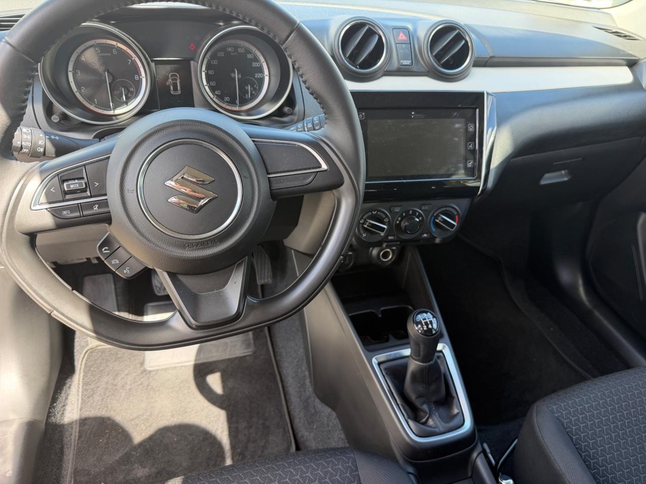 Suzuki Swift 1.2 Hybrid Top