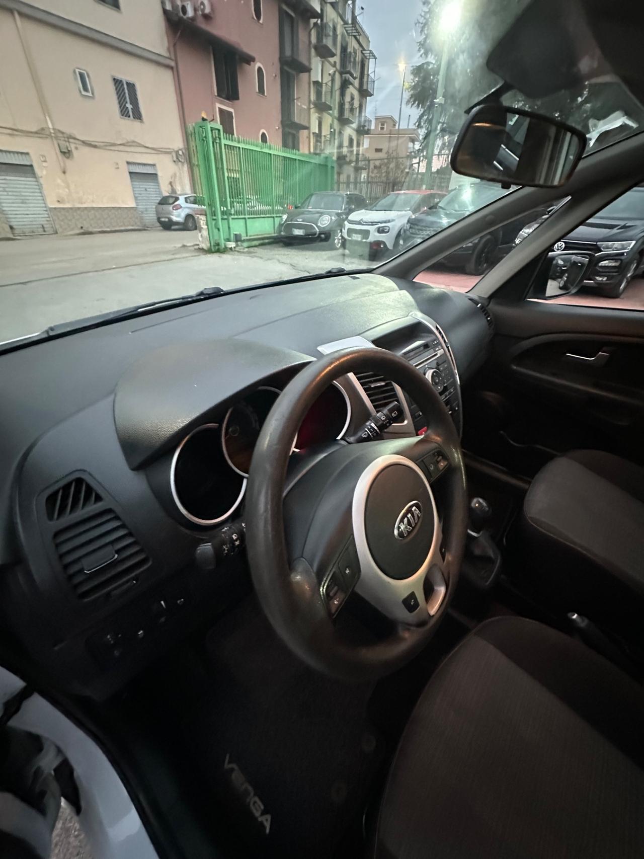 Kia Venga 1.4 GPL Cool