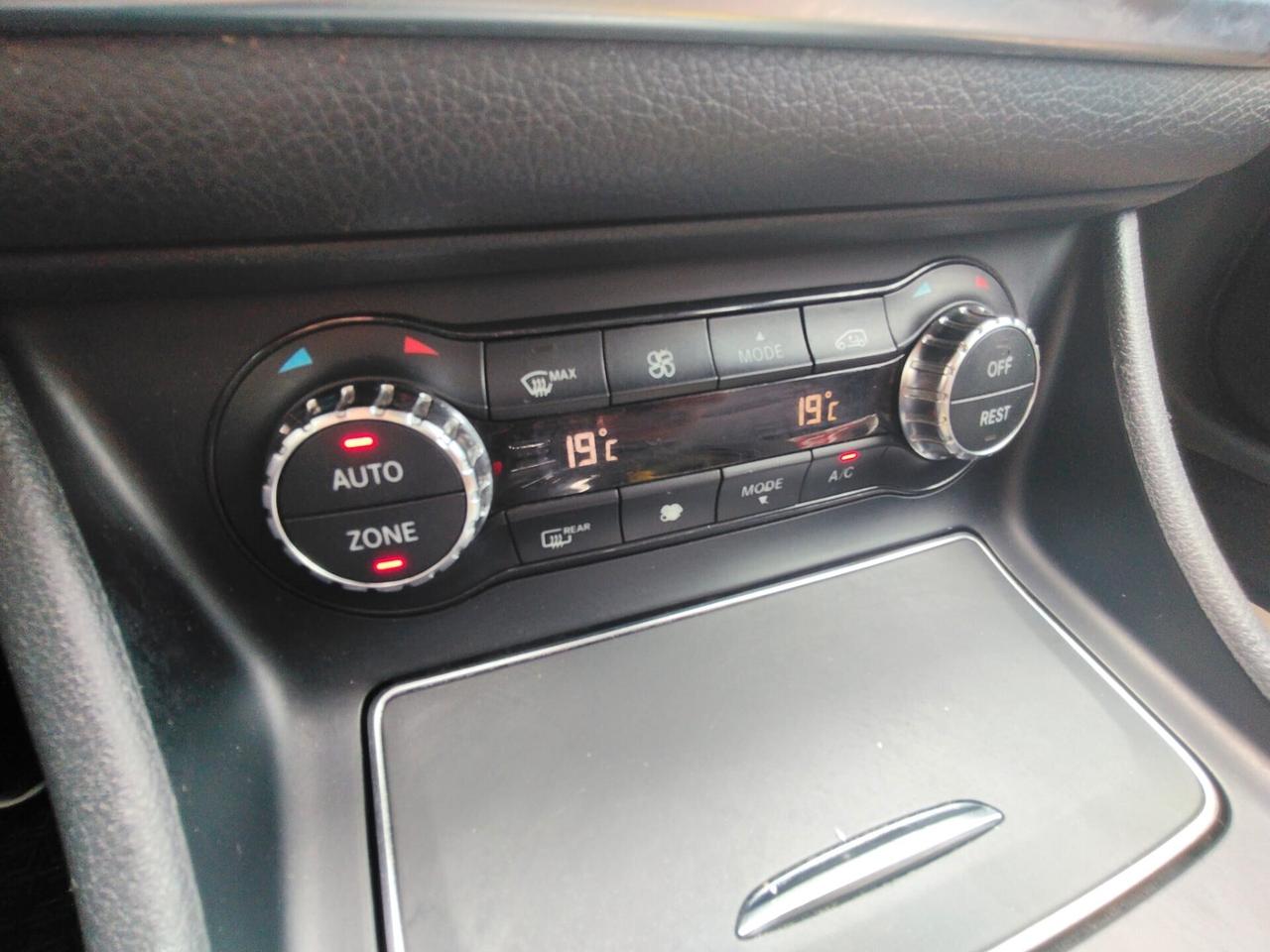 Mercedes-benz GLA 220 d Automatic 4Matic Sport