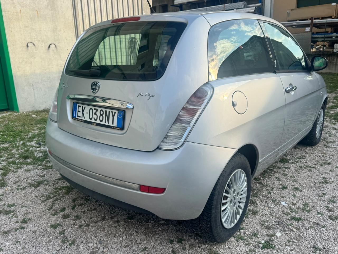 Lancia Ypsilon 1.3 NEOPATENTATI