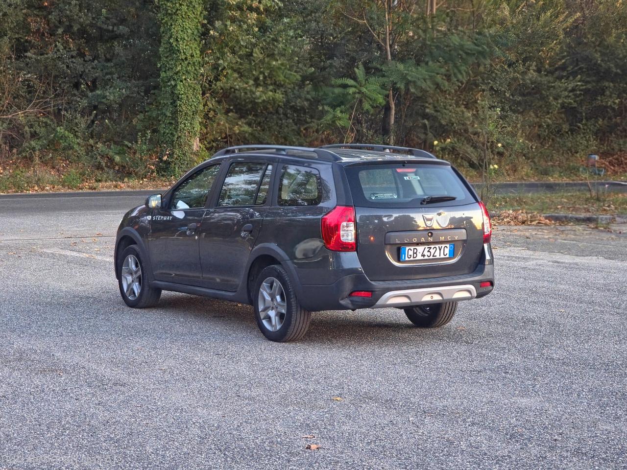 Dacia Logan MCV 1.0 TCe GPL 12V 100CV ECO-G 15th Anniversary E6 Manuale