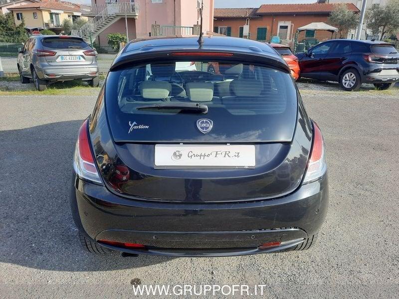 Lancia Ypsilon 1.2 69 CV 5 porte Gold