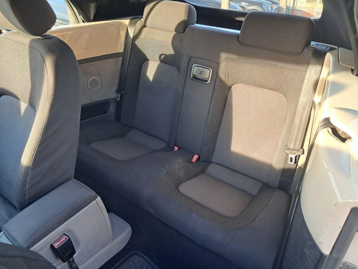 VOLKSWAGEN - New Beetle Cabrio - 1.6 Cabrio