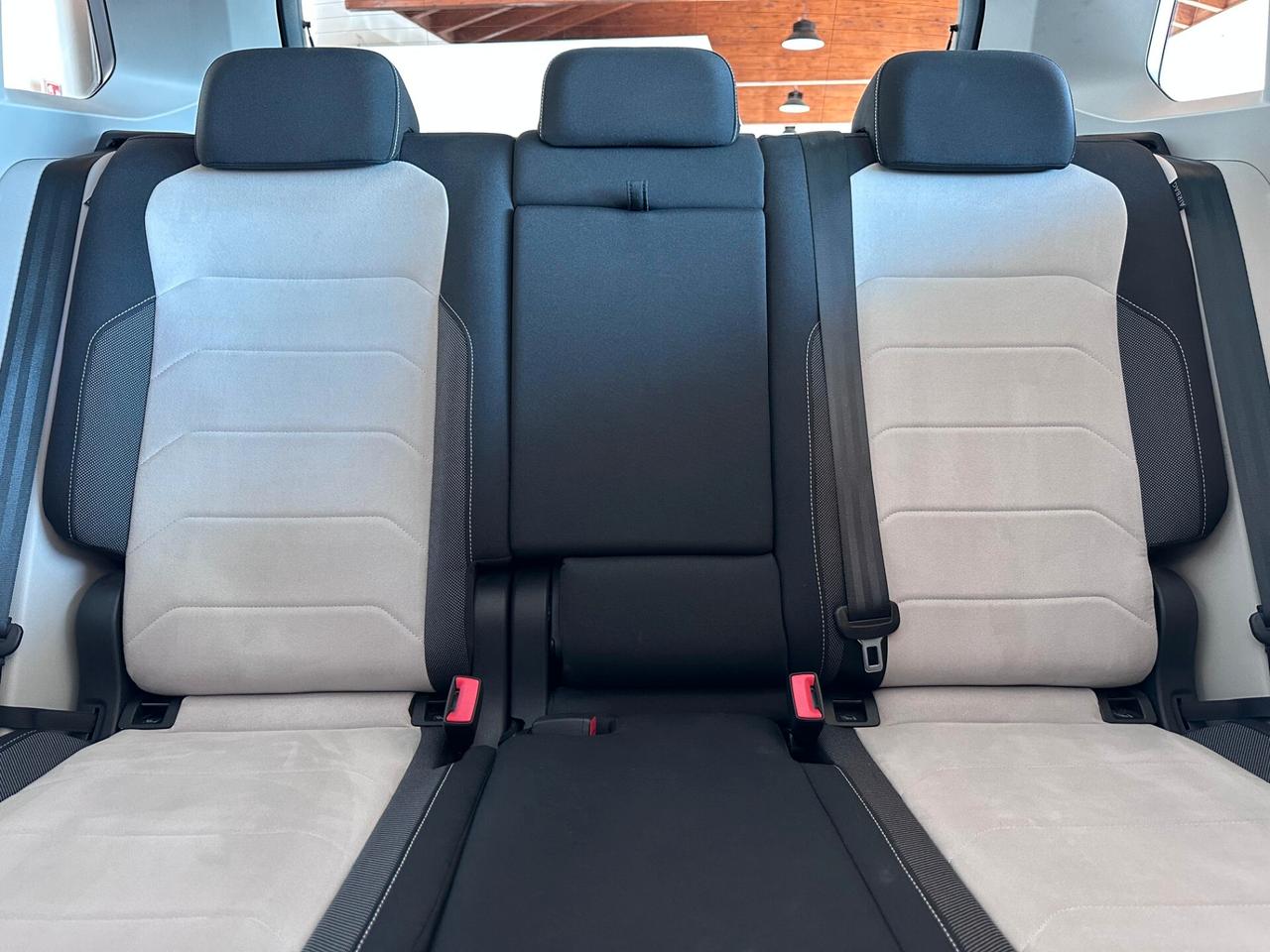 Volkswagen Tiguan 2.0 TDI 200 CV SCR DSG 4MOTION Elegance