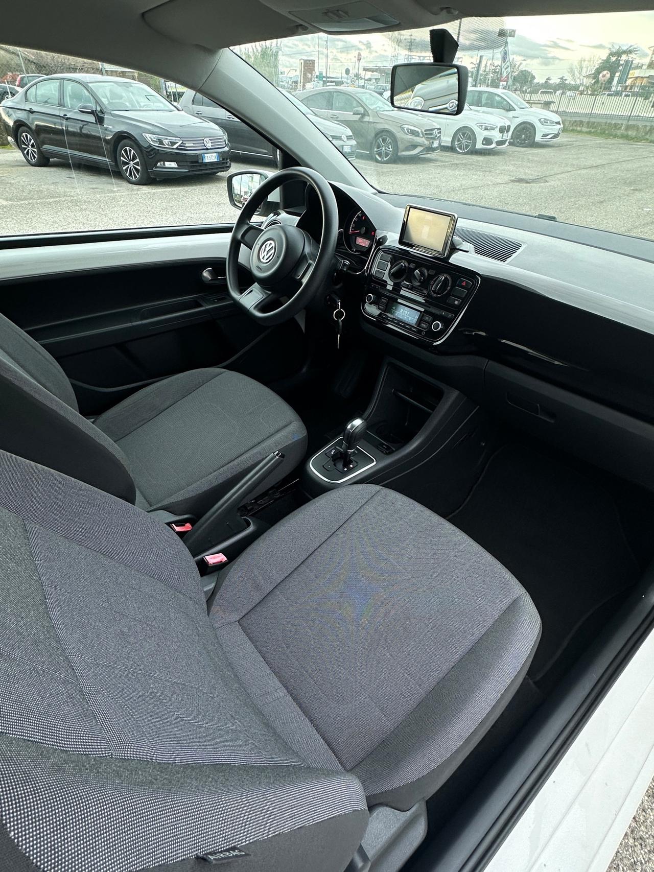 Volkswagen up! 1.0 3p. move AUTOMATICA - 2014