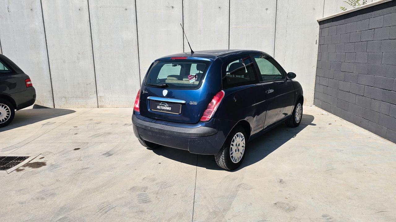 Lancia Ypsilon 1.2 Argento
