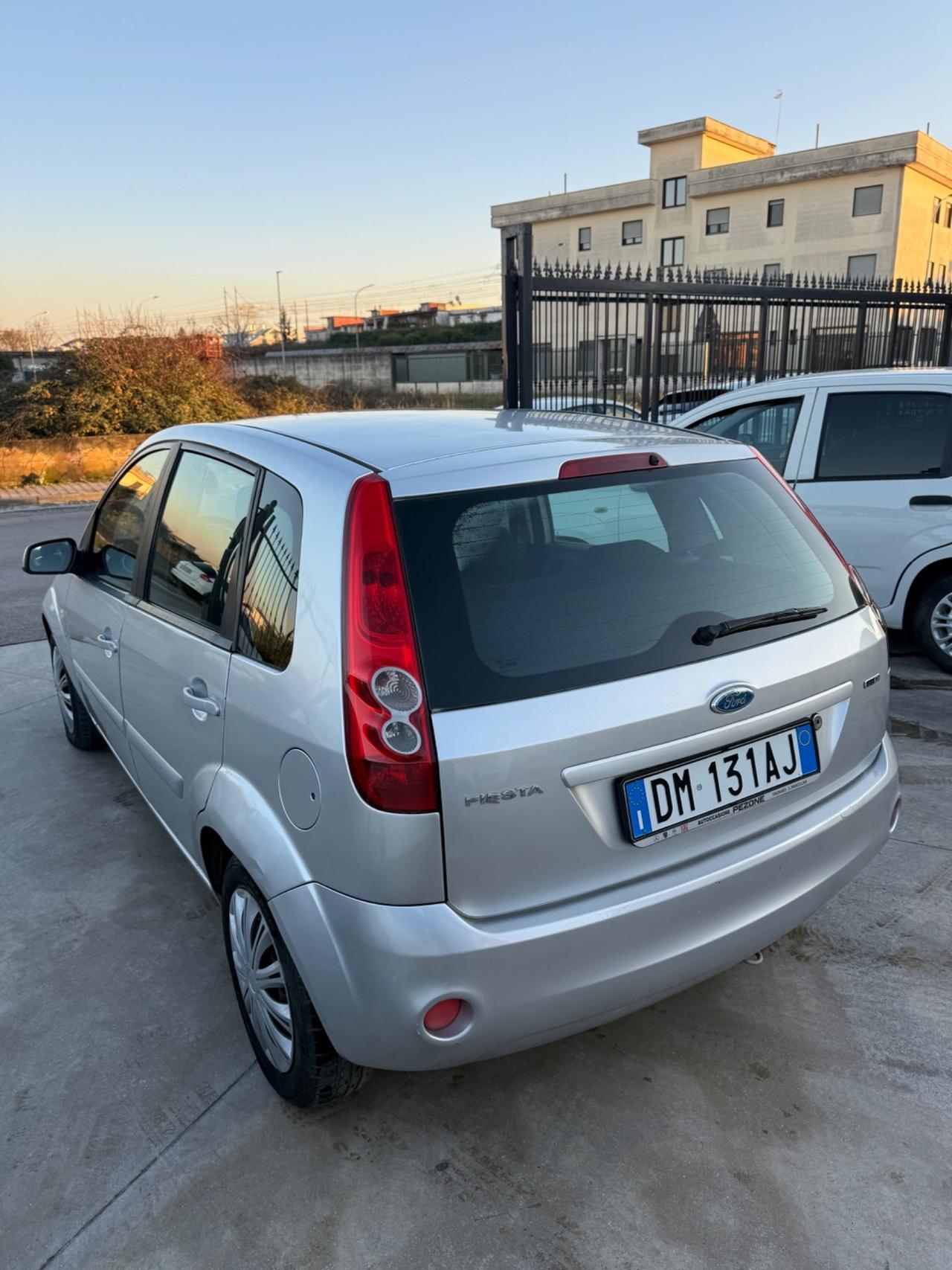 Ford Fiesta 1.4 TDCi 5p. Ghia