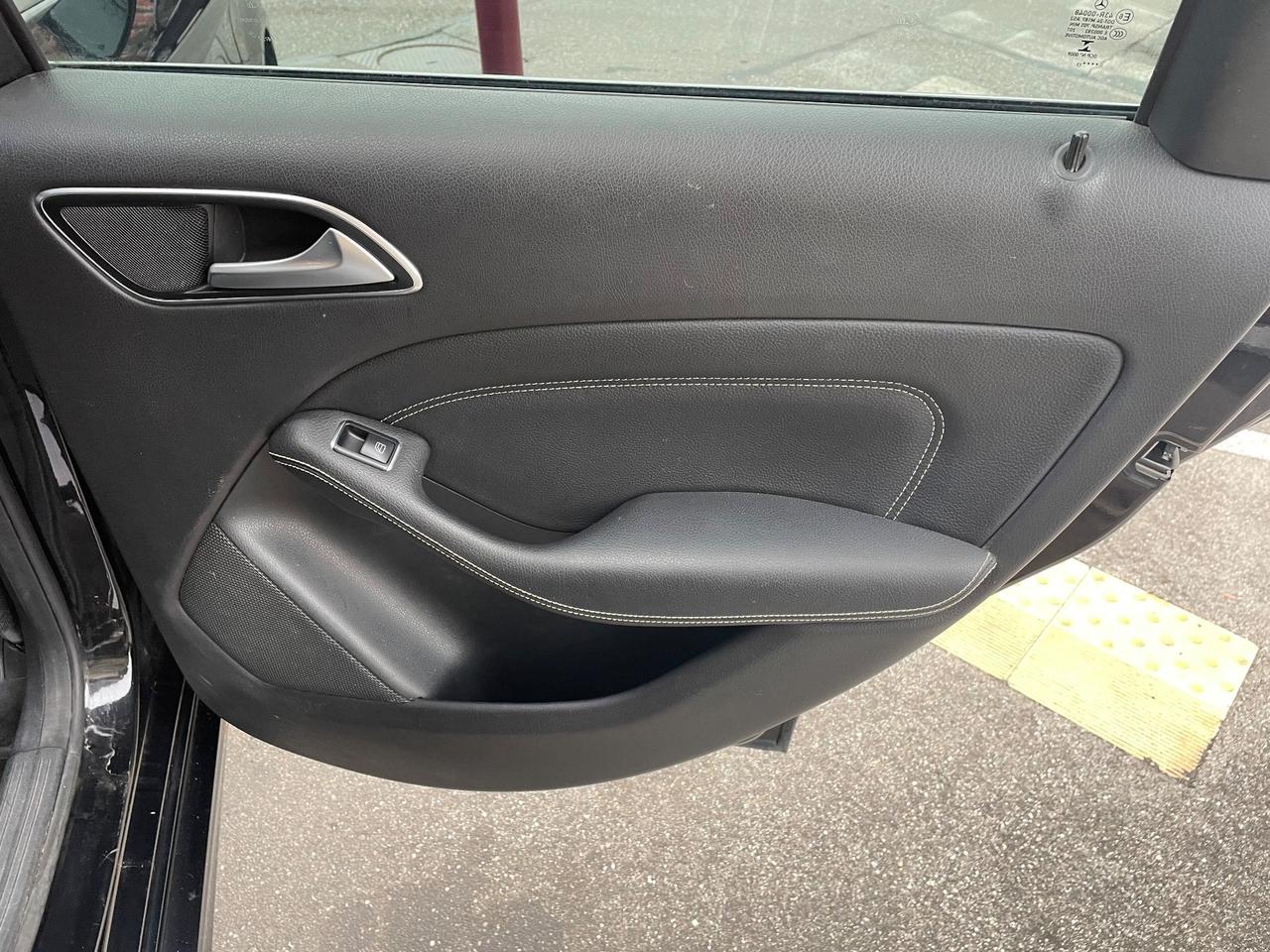 Mercedes-benz B 180 d Automatic Premium/GARANZIA