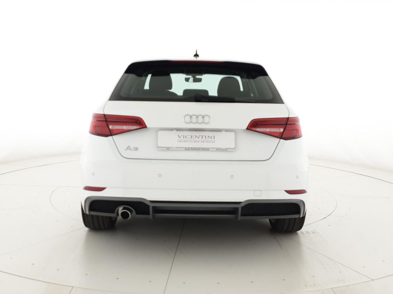 Sportback 30TDI 116CV Admired