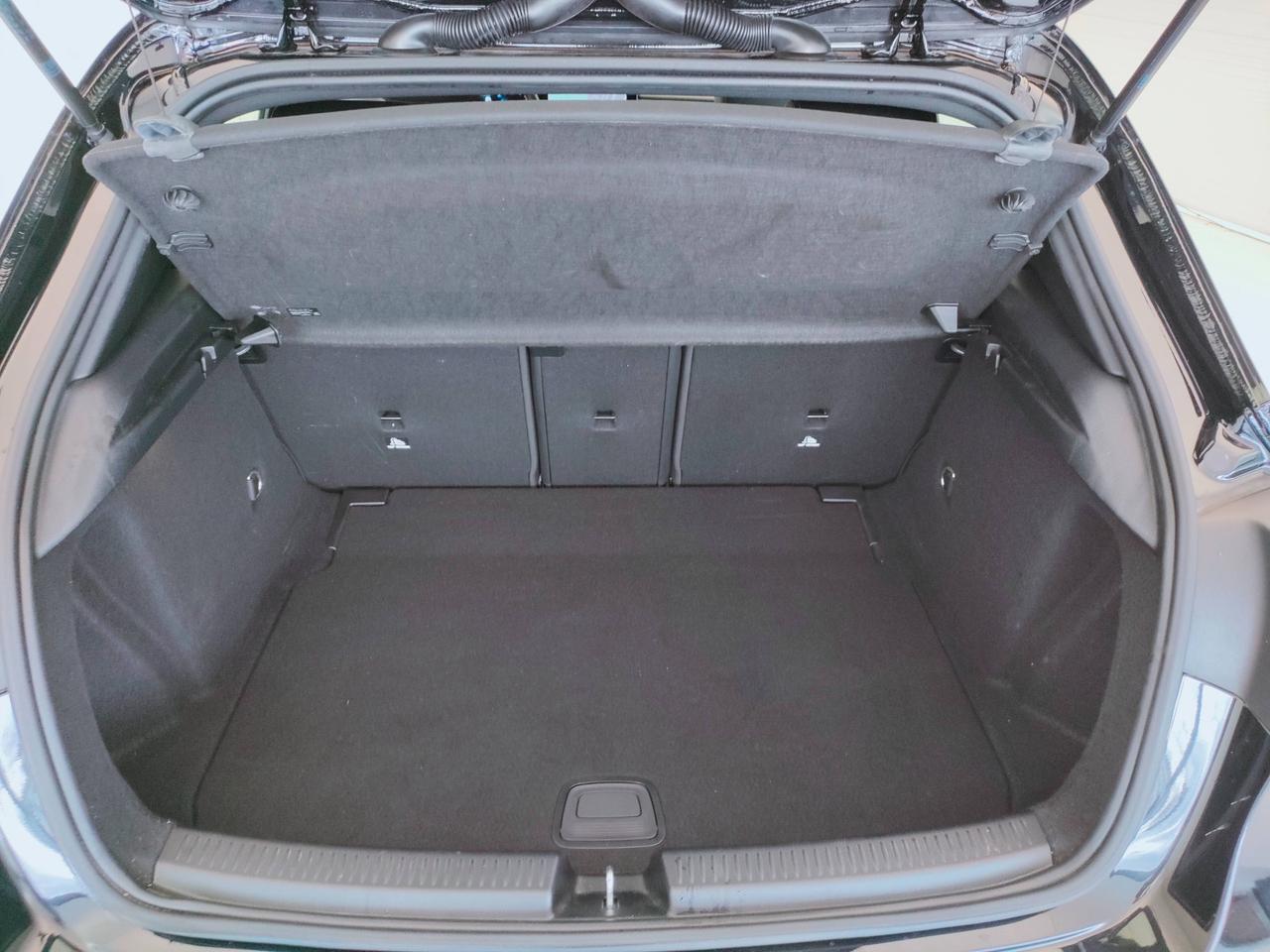 Mercedes-Benz Classe A - W177 2018 - A 180 d Sport Extra auto