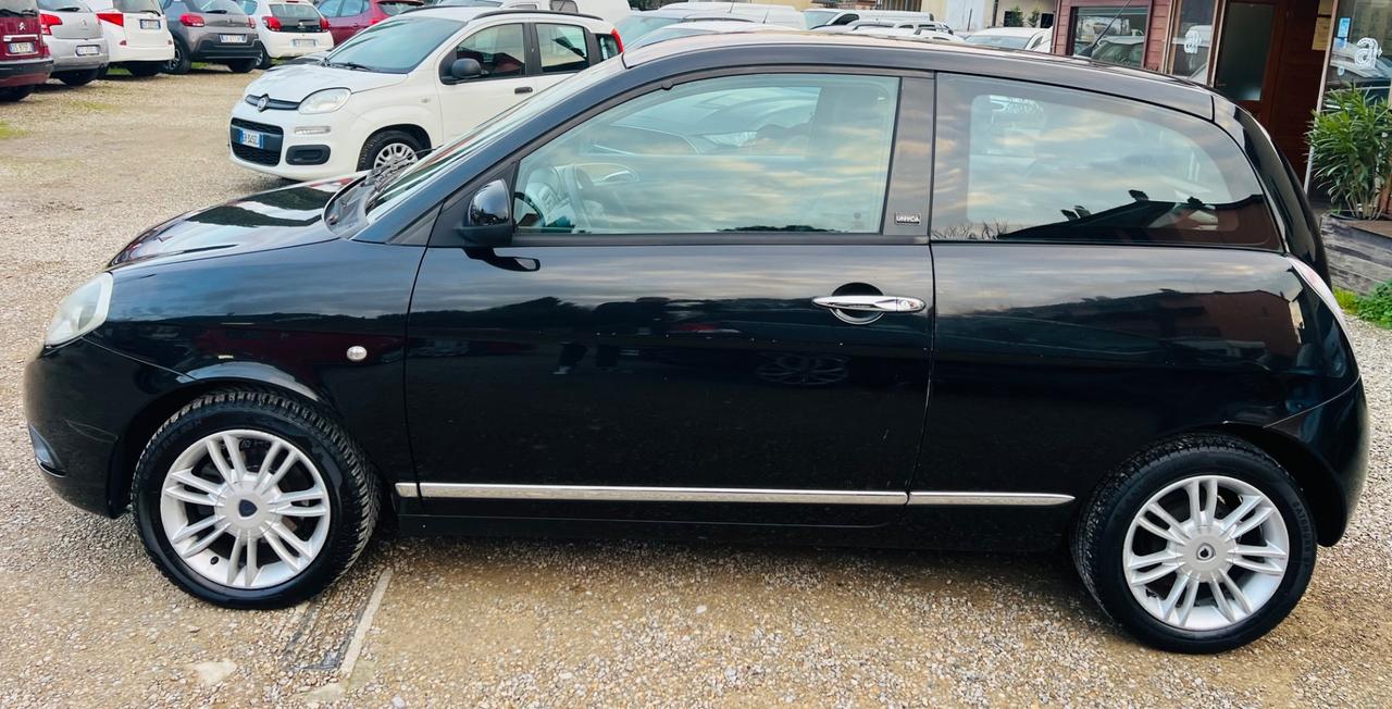 Lancia Ypsilon 1.2 69 CV Platinum