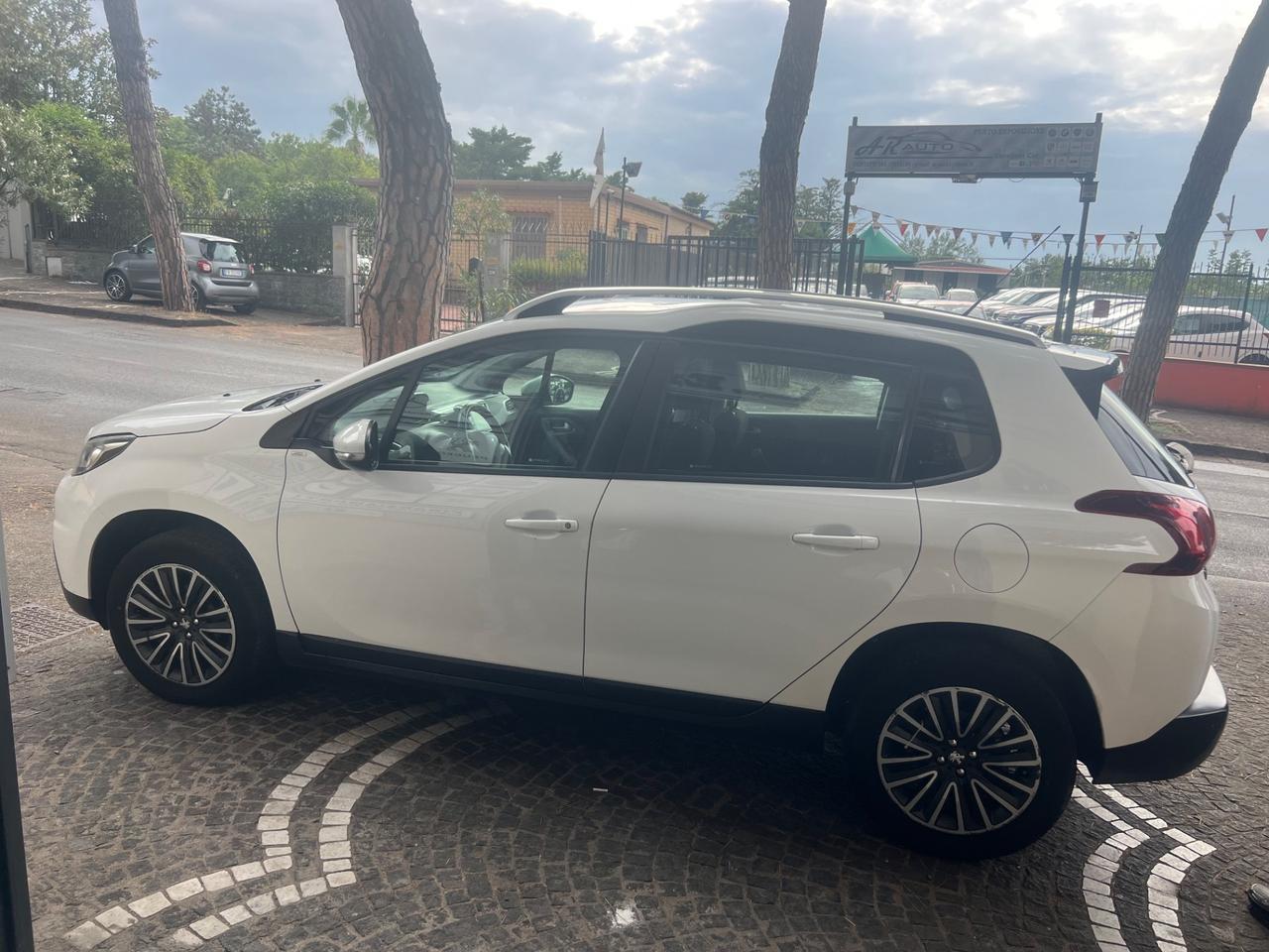 Peugeot 2008 BlueHDi 100 Allure
