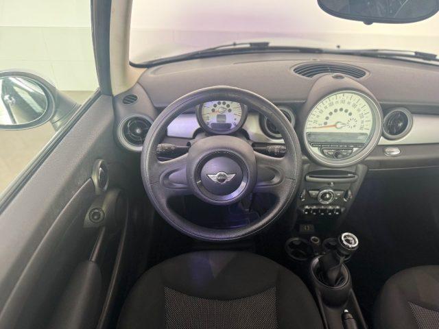 MINI One 1.6 16V One (55kW)